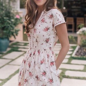 Gal Meets Glam Cicily Floral Dress